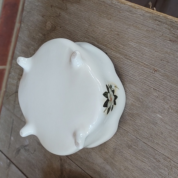 Magnolia candle holder 2 pieces..candle not included - Picture 3 of 4